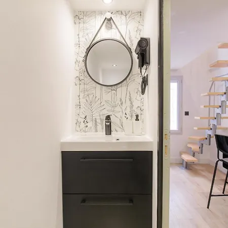 Tiny-Duplex Apartment Lyon Exterior photo